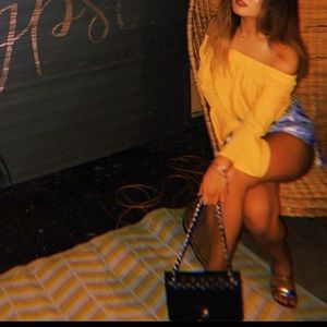 Tiger mist off the should top (mustard color)